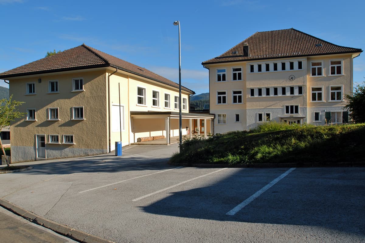 Collège de La Côte-aux-Fées - Ecole Jean-Jacques Rousseau